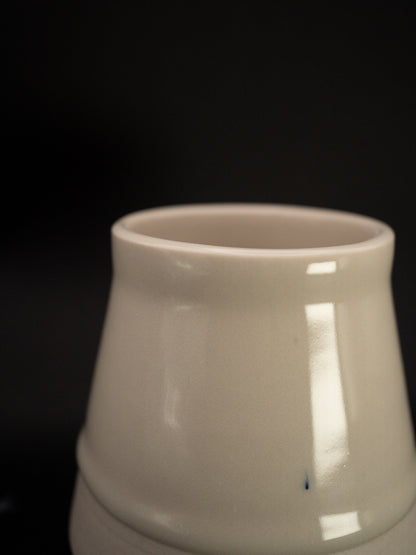BASE VASE